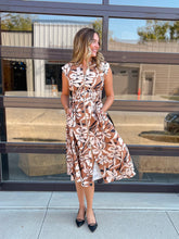 Load image into Gallery viewer, The Autumn in New York Dress
