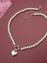 Load image into Gallery viewer, Pearl Heart Pendant Necklace

