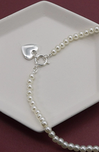 Load image into Gallery viewer, Pearl Heart Pendant Necklace
