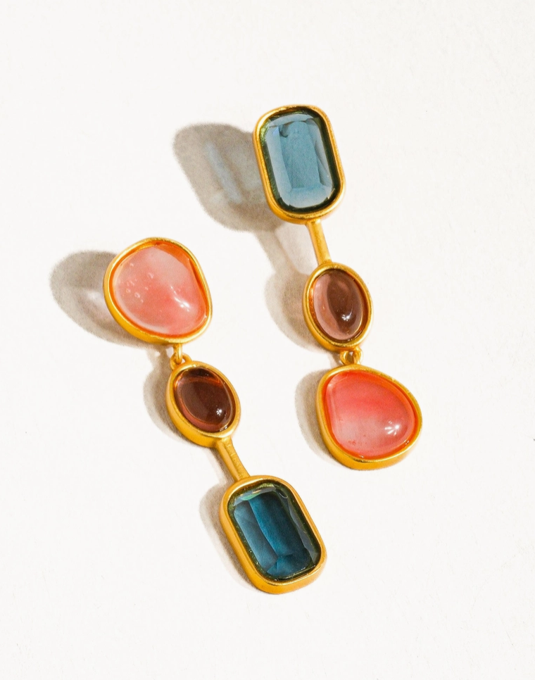 Delia Vintage Mismatch Drop Earring