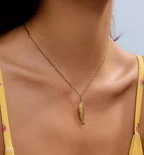 Load image into Gallery viewer, Coralie 18K Gold Non-Tarnish Fish Pendant Chain Necklace
