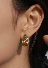 Load image into Gallery viewer, Isabeau 18K Gold Non-Tarnish Vintage Floral Hoop Earrings
