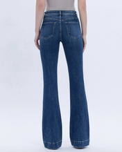 Load image into Gallery viewer, The Rachel Jeans
