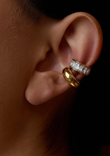 Load image into Gallery viewer, Olianne Baguette Ear Cuff
