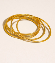 Load image into Gallery viewer, Olyss Classic Thin Bangle
