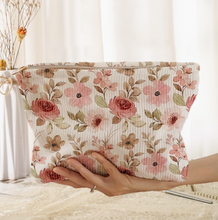 Load image into Gallery viewer, Floral Cosmetic Pouch Bag

